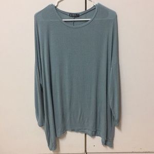 Cotton On brand oversized long sleeve!!